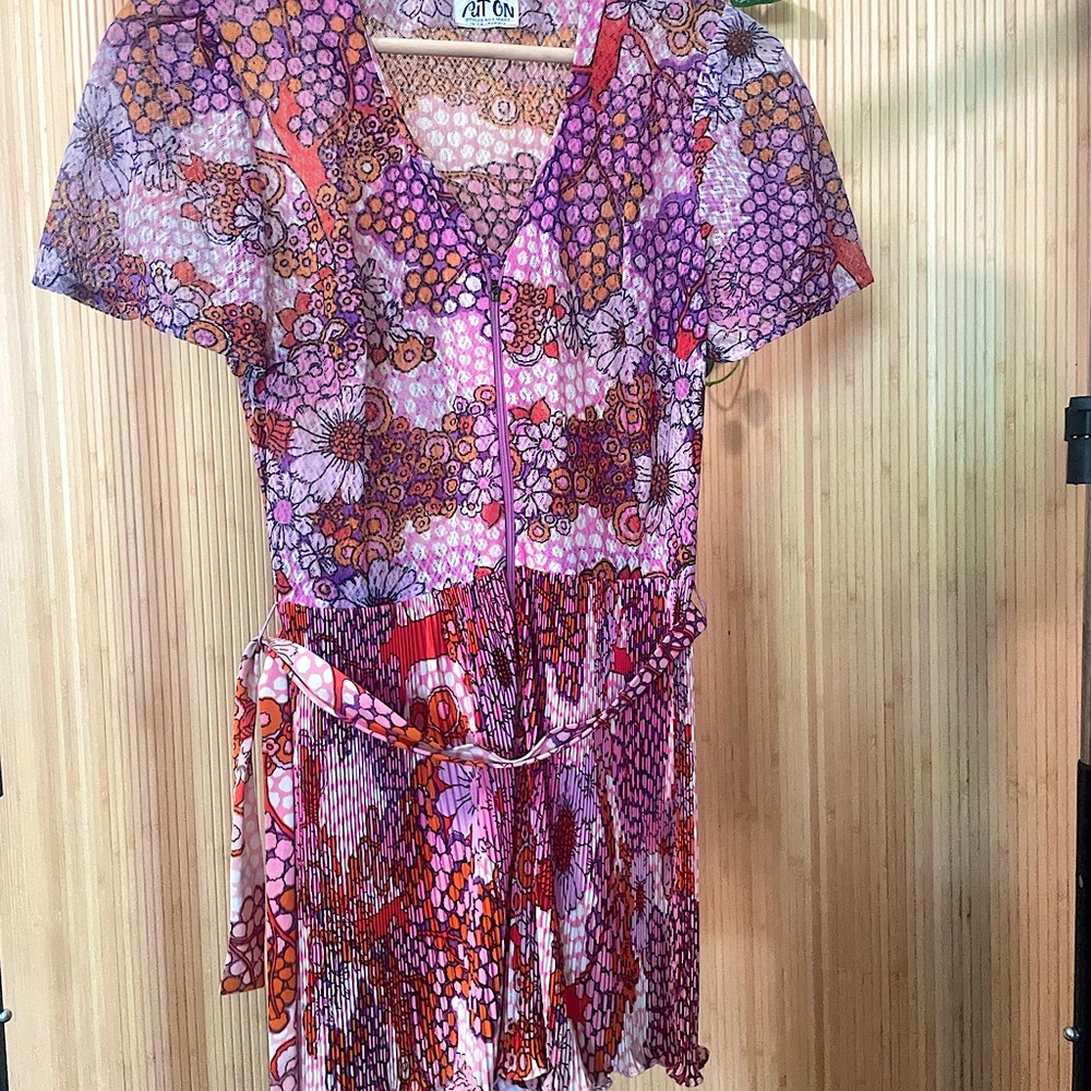 Flower Power Romper ~ super cute 60’s vintage pink and white romper, fits 0-6